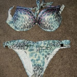 Beautiful Victoria's secret bikini.